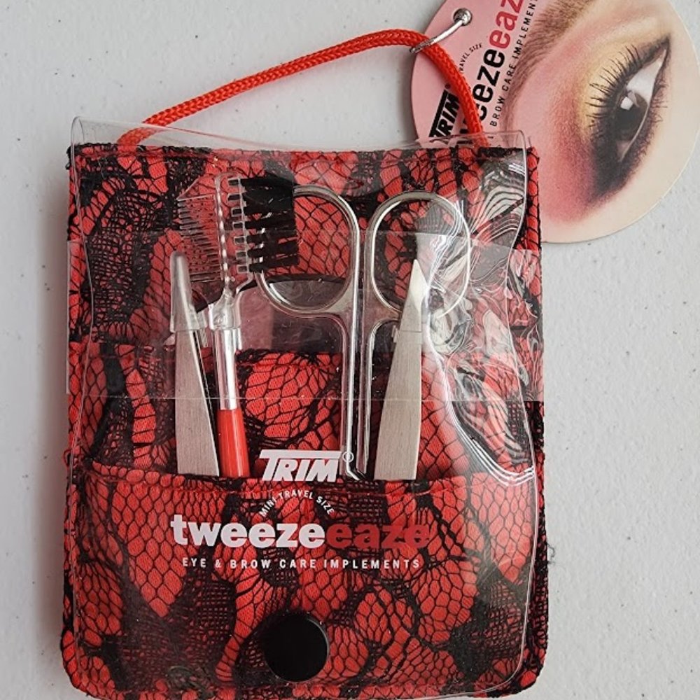 TRIM Tweezeeaze Eyebrow Mini Travel Size 6PC Tool Kit.